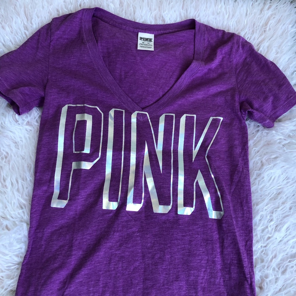 VS PINK t-shirt purple with silver logo